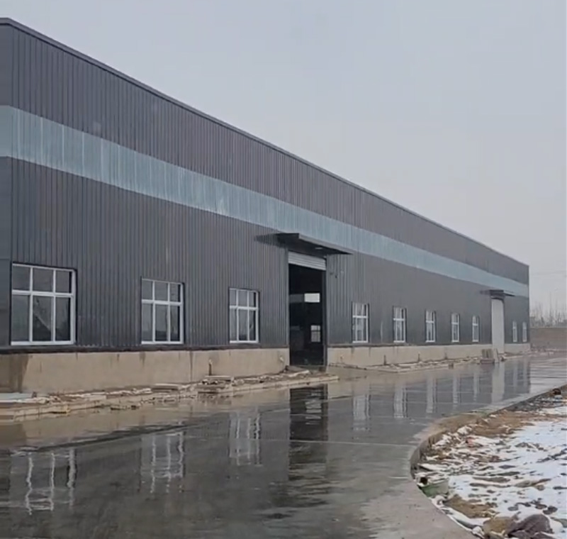 石膏倉(cāng)庫(kù)廠(chǎng)區(qū)一角